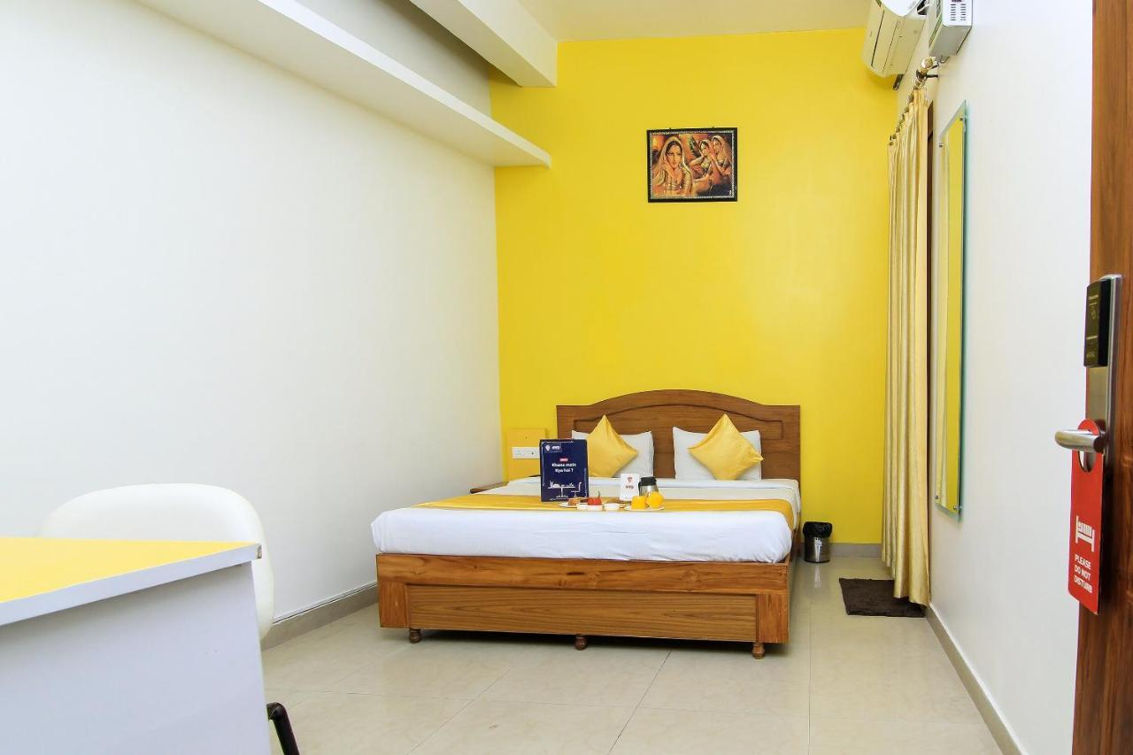 Oyo Flagship 4434 Earth Inn Lucknow Esterno foto