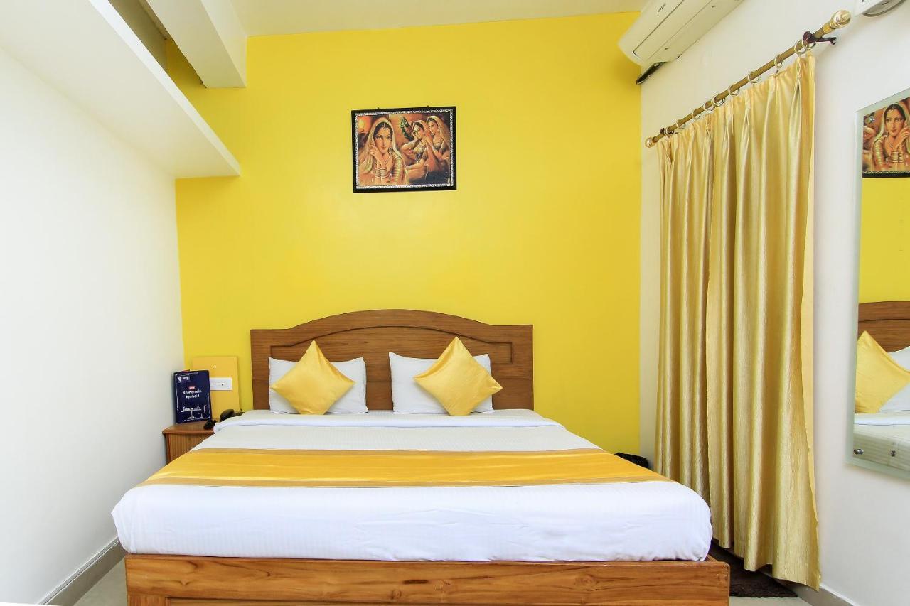 Oyo Flagship 4434 Earth Inn Lucknow Esterno foto