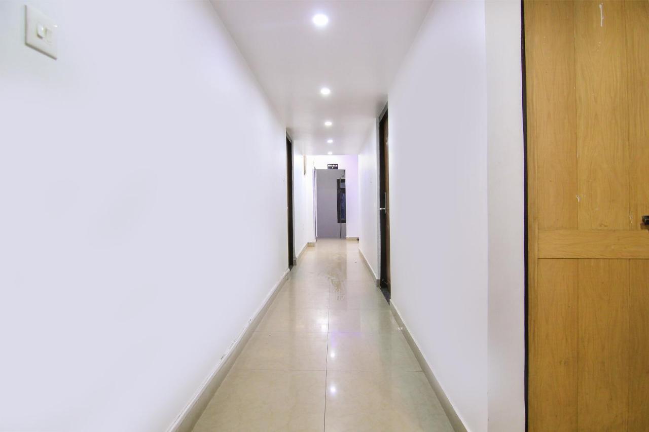 Oyo Flagship 4434 Earth Inn Lucknow Esterno foto