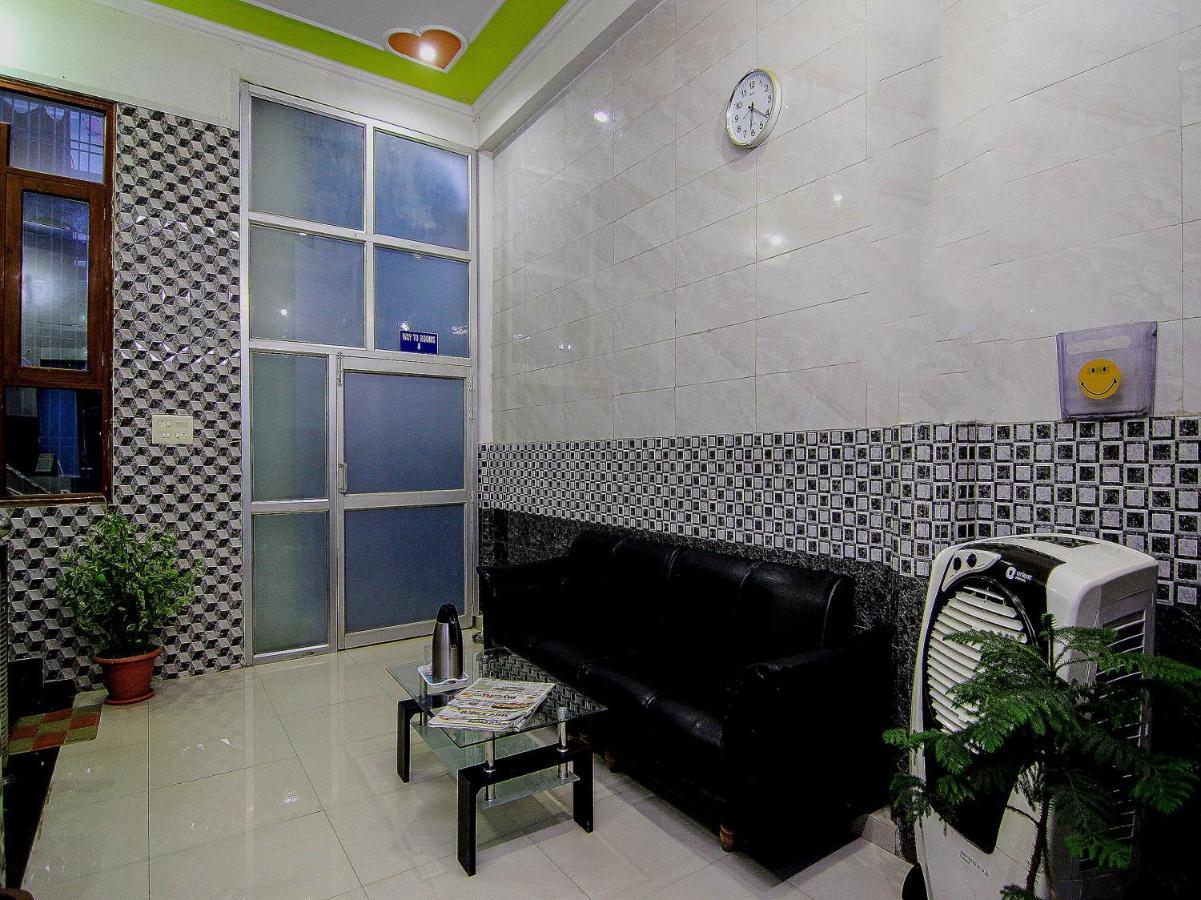 Oyo Flagship 4434 Earth Inn Lucknow Esterno foto