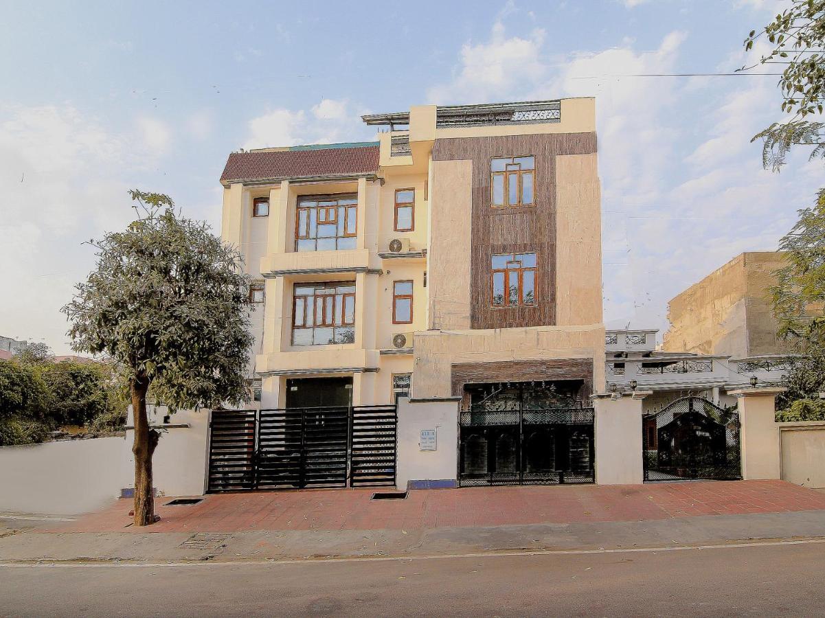 Oyo Flagship 4434 Earth Inn Lucknow Esterno foto